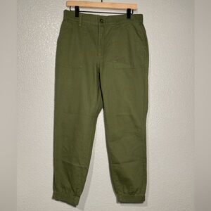 Gap Twill Jogger Pants Women M
Elastic Back Button Front Pockets Green